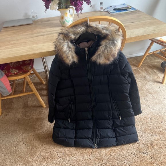 Black Puffer jacket - Picture 2 of 5